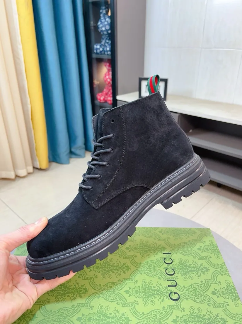 Men's shoes 💰540🌸🌸 (GUCCI) [cow lining plus velvet optional] [can be made without standard] New product Martin boots imported from Canada with full top layer high mercerized frosted fabric, punched using 3D digital technology, high-end and classy, ​​versatile to wear, full of three-dimensionality, close pictures will make you obsessed with the leather. You can't extricate yourself ~ the best on the market.          Fabric: Cowhide/Embossed Lining: Cowhide.          Please make a note when placing an order, sizes: 38-44 (37, 45, 46 can be customized and cannot be returned or exchanged) 5 colors available; black, gray, khaki, coffee, and earthy yellow